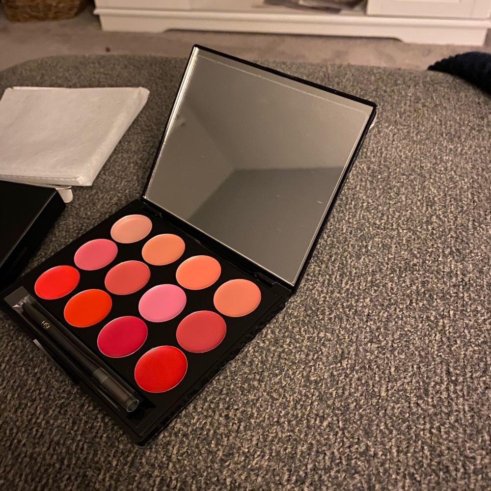 ISH Lip Statement Palette